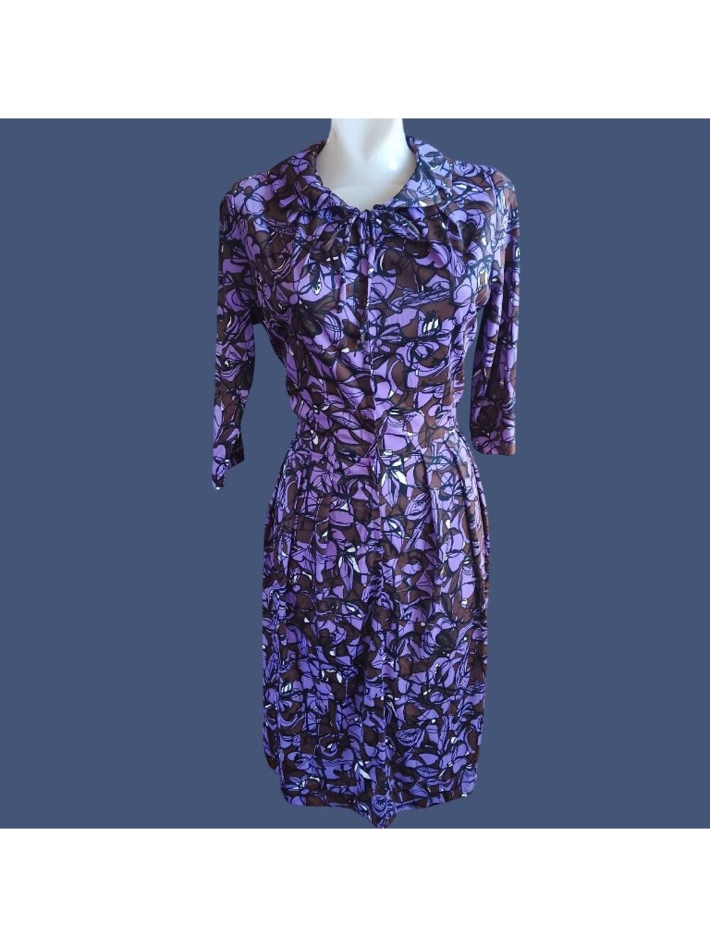 True Vintage 1970s Dress 8 1970s Acetate Groovy Purple Floral Print Carol Brent